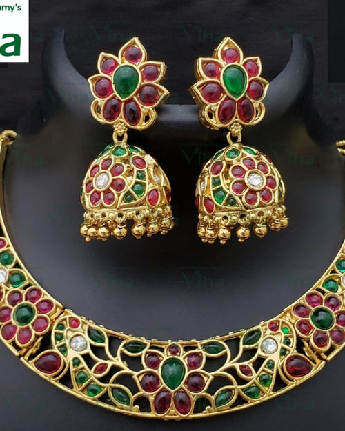 Premium Quality Necklace Set with matching drop earrings and floral patterns