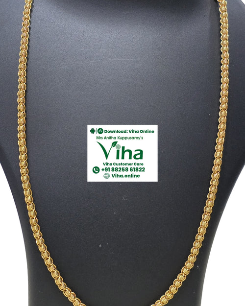 Impon Chain, a gold-toned woven-pattern chain worn on a mannequin