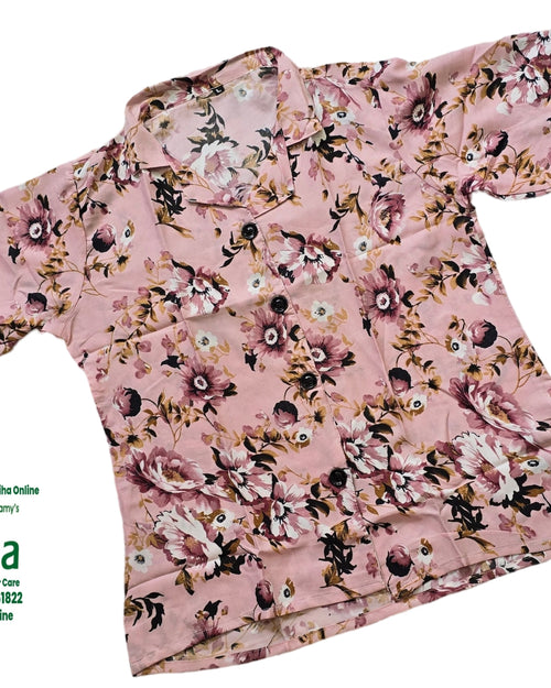 Women Shirt / Size - L with notched collar