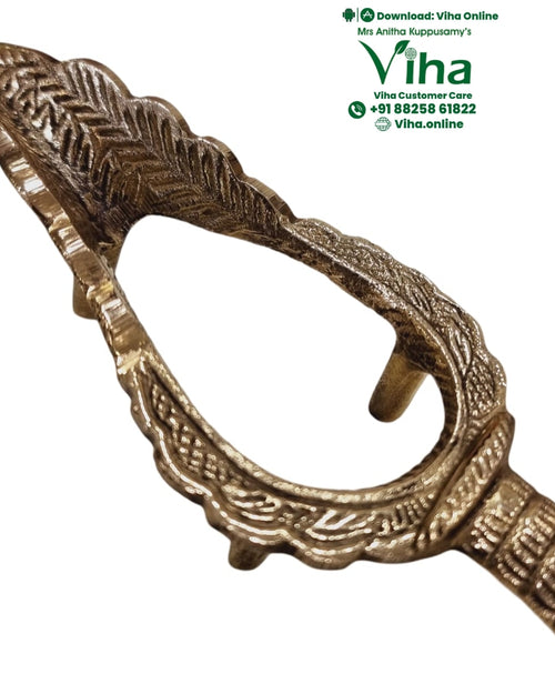Designer Shankh Stand | Sangu Stand with decorative cutout shape and textured handle