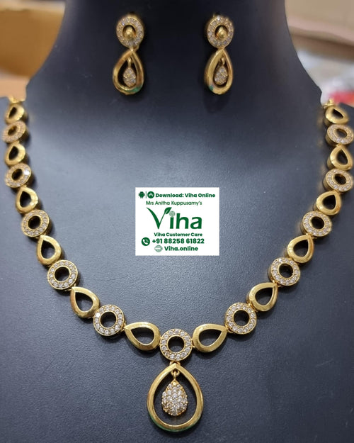 Matt Finish Neclace Set with teardrop and circular links