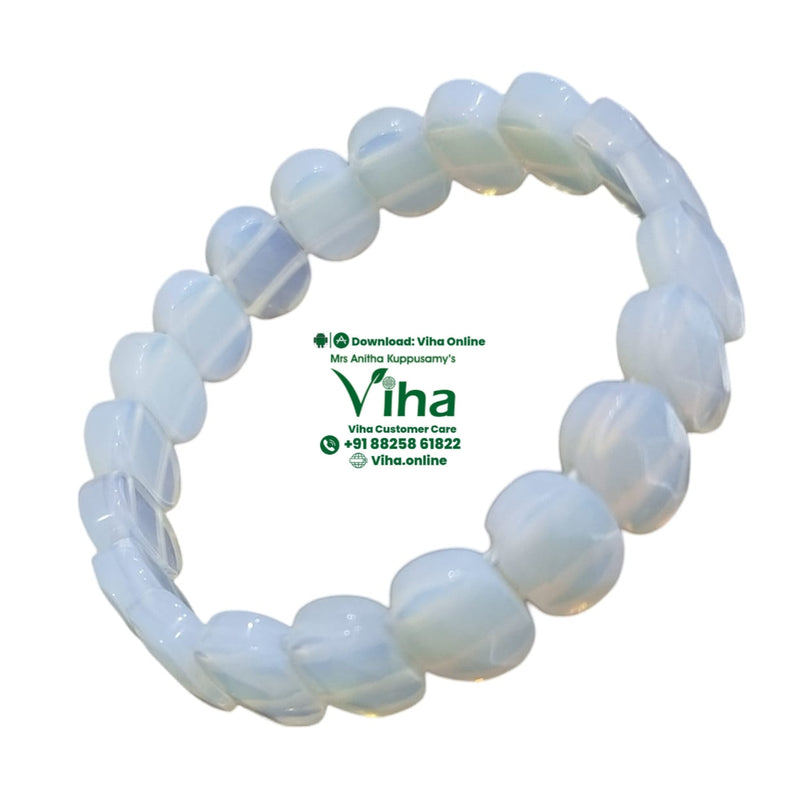 Opal Bracelet, loop of connected beads