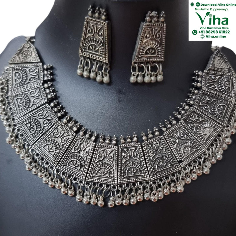 Oxidised White Metal Necklace Set with modular necklace and earrings
