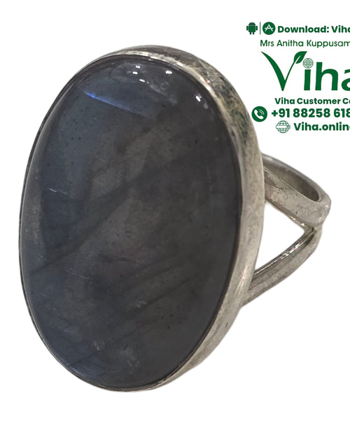 Natural Labradorite Unisex Silver Ring, oval stone with split shank band