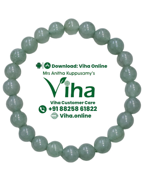 Green Aventurine Bracelet, pale green round beads arranged in a circle