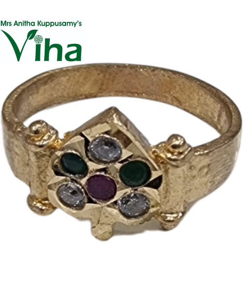 Impon Ring, central cluster and inset circular stones