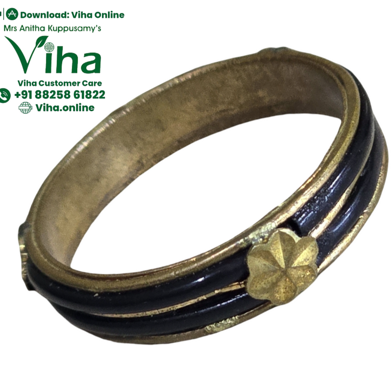 Impon Wired Ring with parallel dark bands