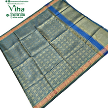 Designer Wollen Shawl