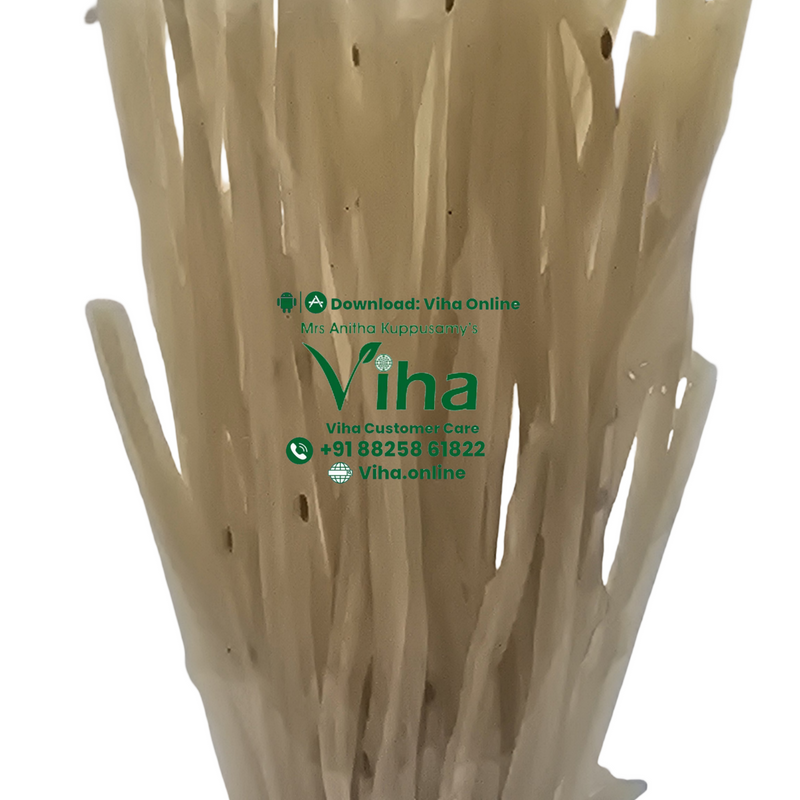 Kuchi Fryums with beige elongated pieces