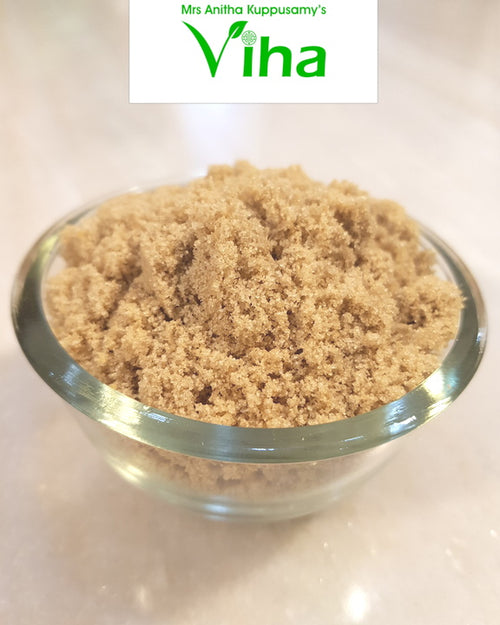Country Sugar - Organic, a transparent glass bowl filled with brown granulated sugar