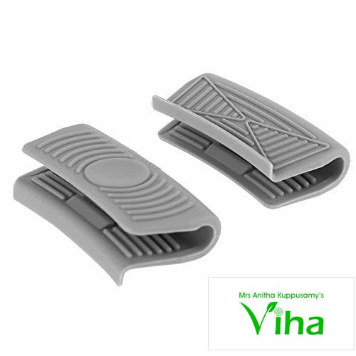 Silicon Heat Resistant Anti-Slip Pot Bowl Holder Clips, two grey matte curved clips with raised ribbed and circular patterns