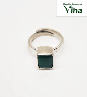 Emerald Silver Finger Ring 5.90 g - Rectangular Cut