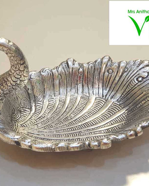Metal Duck Soap / Chocolates Holder, a silver-toned swan-shaped bowl featuring detailed feather engravings and an ornate rim
