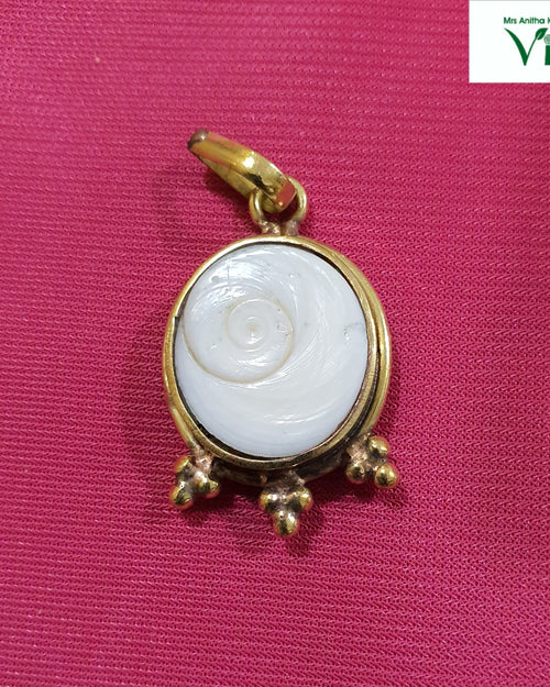 Gomathi Chakra Pendant, Bead Clusters, gomathi chakra in a round bezel with three bead clusters along the base
