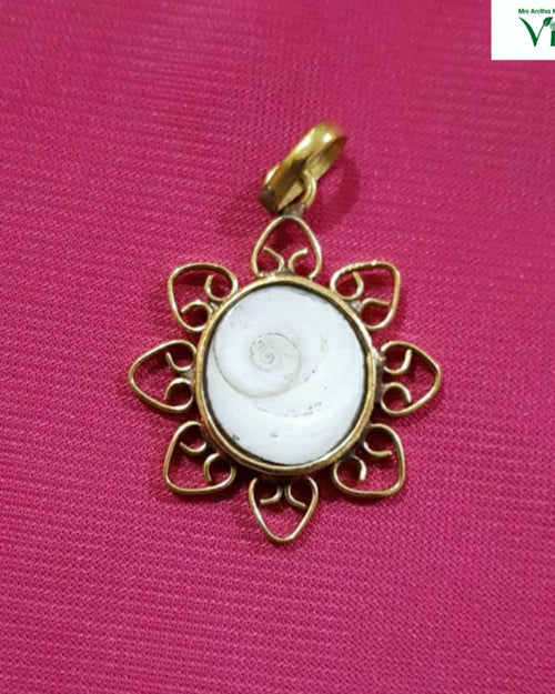 Gomathi Chakra Pendant, Petal Frame, gomathi chakra framed by open metal petals all round