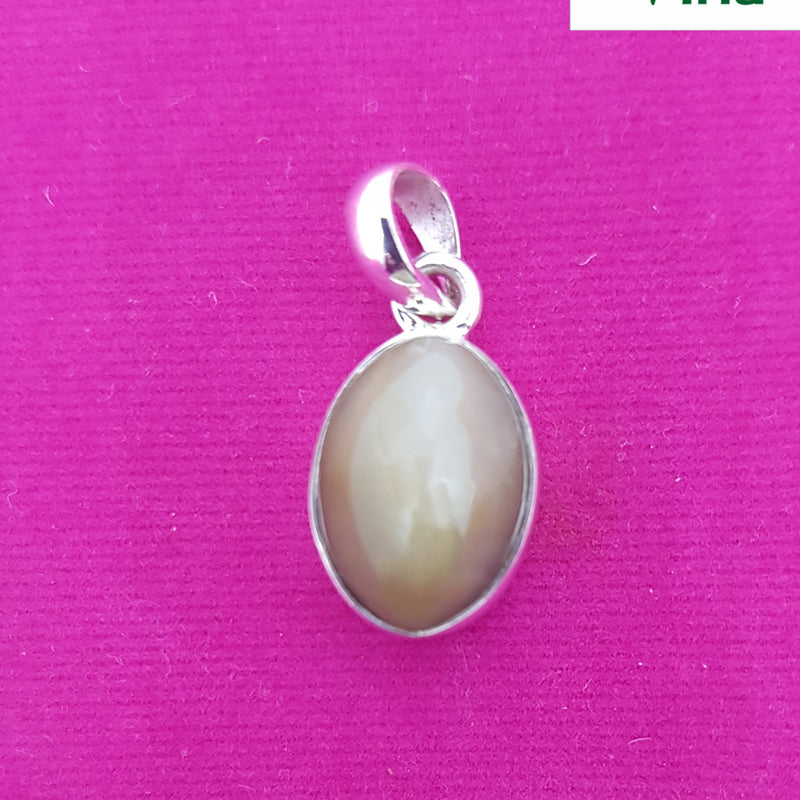 Catseye Pendant Silver with oval stone