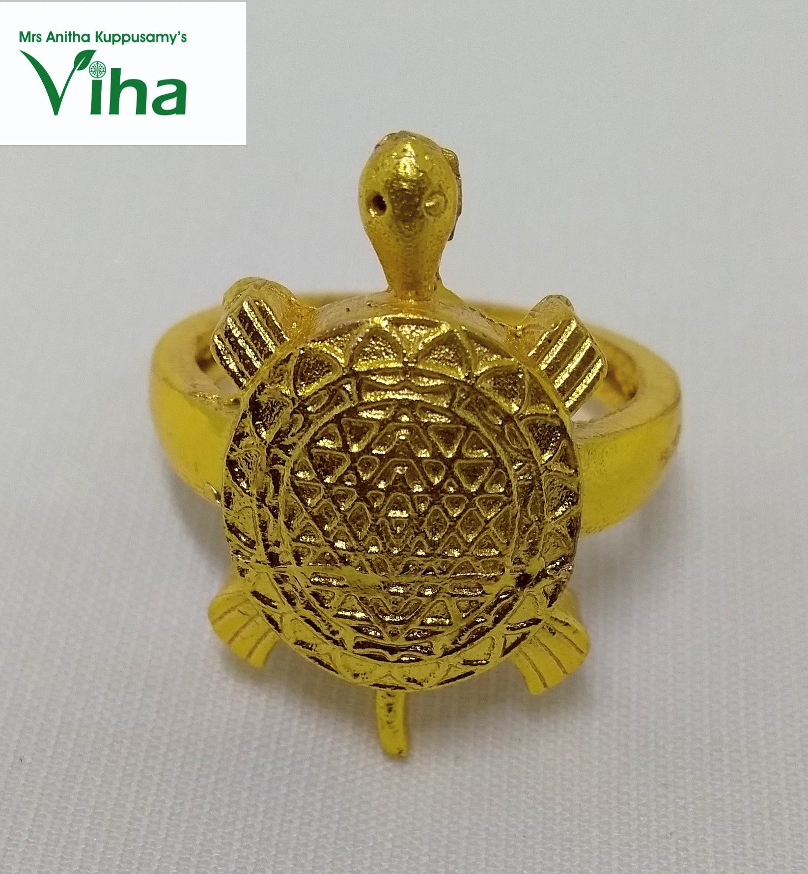 Gold tortoise hot sale finger ring