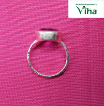 Amethyst Round Cut Silver Ring - 3.79 Gms