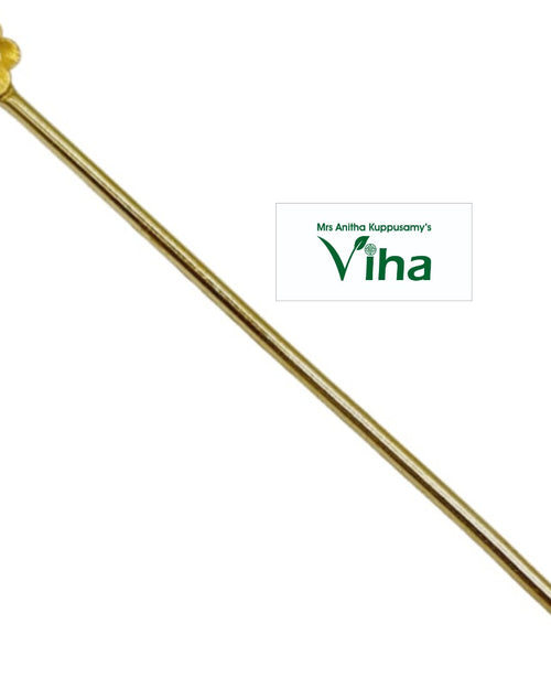 Undiyal Kanikkai Annakkarandi, brass long slender rod