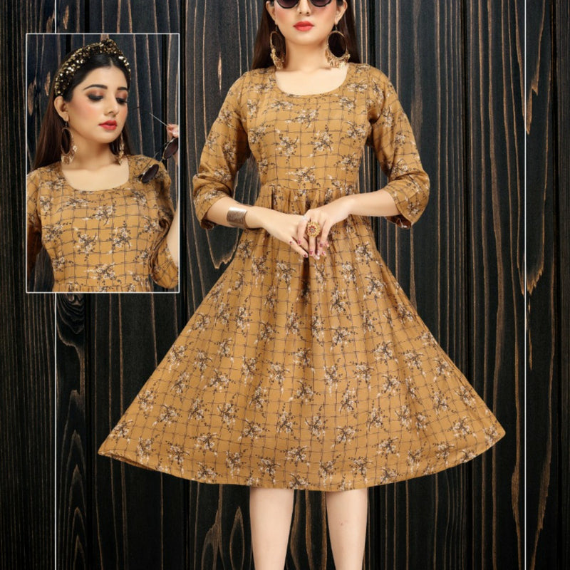 Feeding Kurti Full Stitched with scoop neckline and sleeves