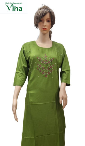 Rayon Kurti with Embroidery work

Size XXL