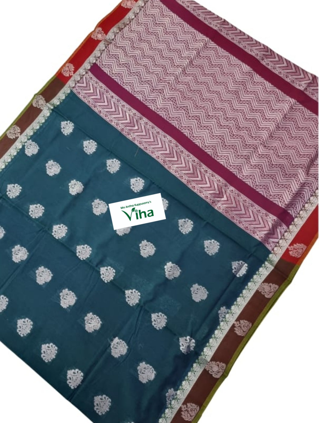Cotton Silk Saree with Contrast Pallu & with Contrast Blouse