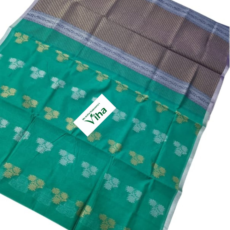 Cotton Silk Handloom Sarees with Contrast Blouse, woven patterns and a detailed border