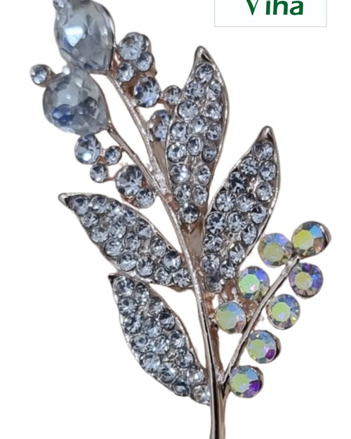 Saree Pin with pale blue and reflective decorations