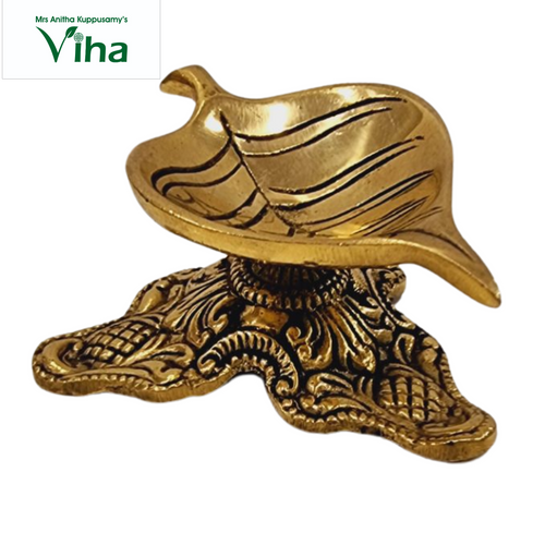 Antique Leaf Lamp Brass