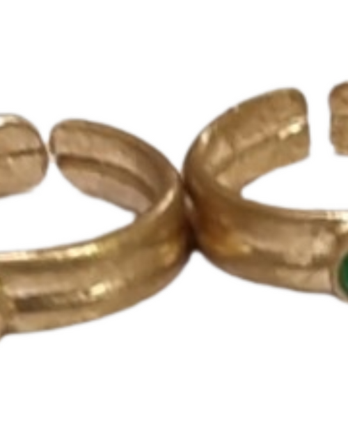 Impon Metti with an open band and central green stone