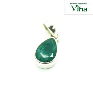 Emerald Silver Pendant Pear Cut - 2.08 Grams